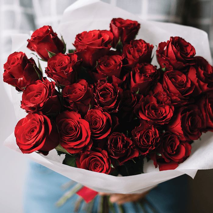 25-luxury-red-roses.png