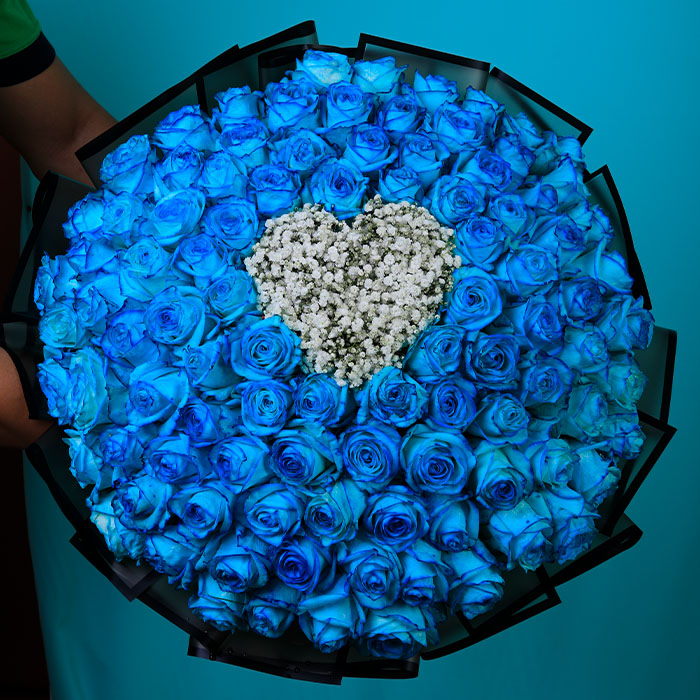 Love-in-Blue-Rose-Bouquet.jpg