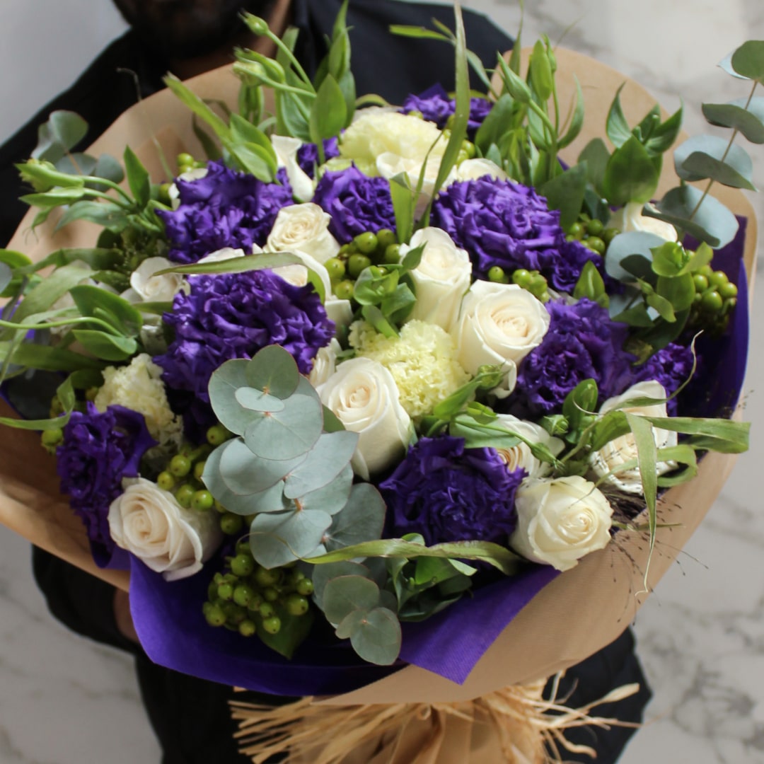 Purple-and-white-bouquet-002-min.jpg