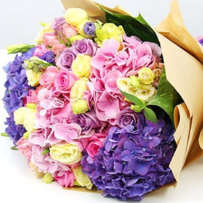 Mix Flowers with Hydrangeas