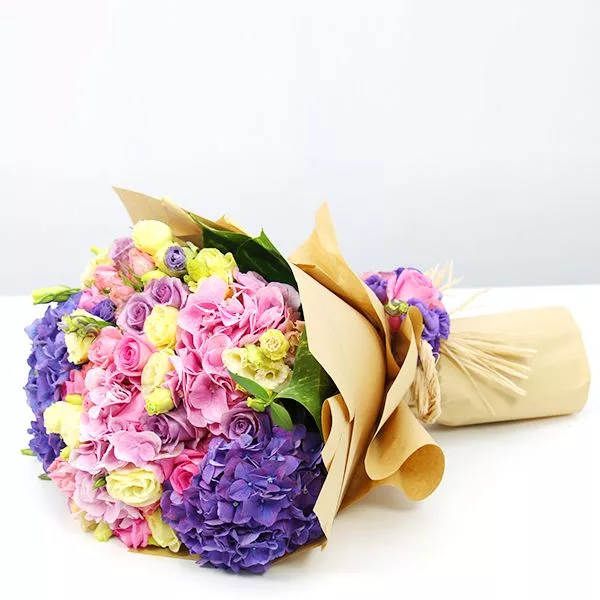 Mix Flowers with Hydrangeas